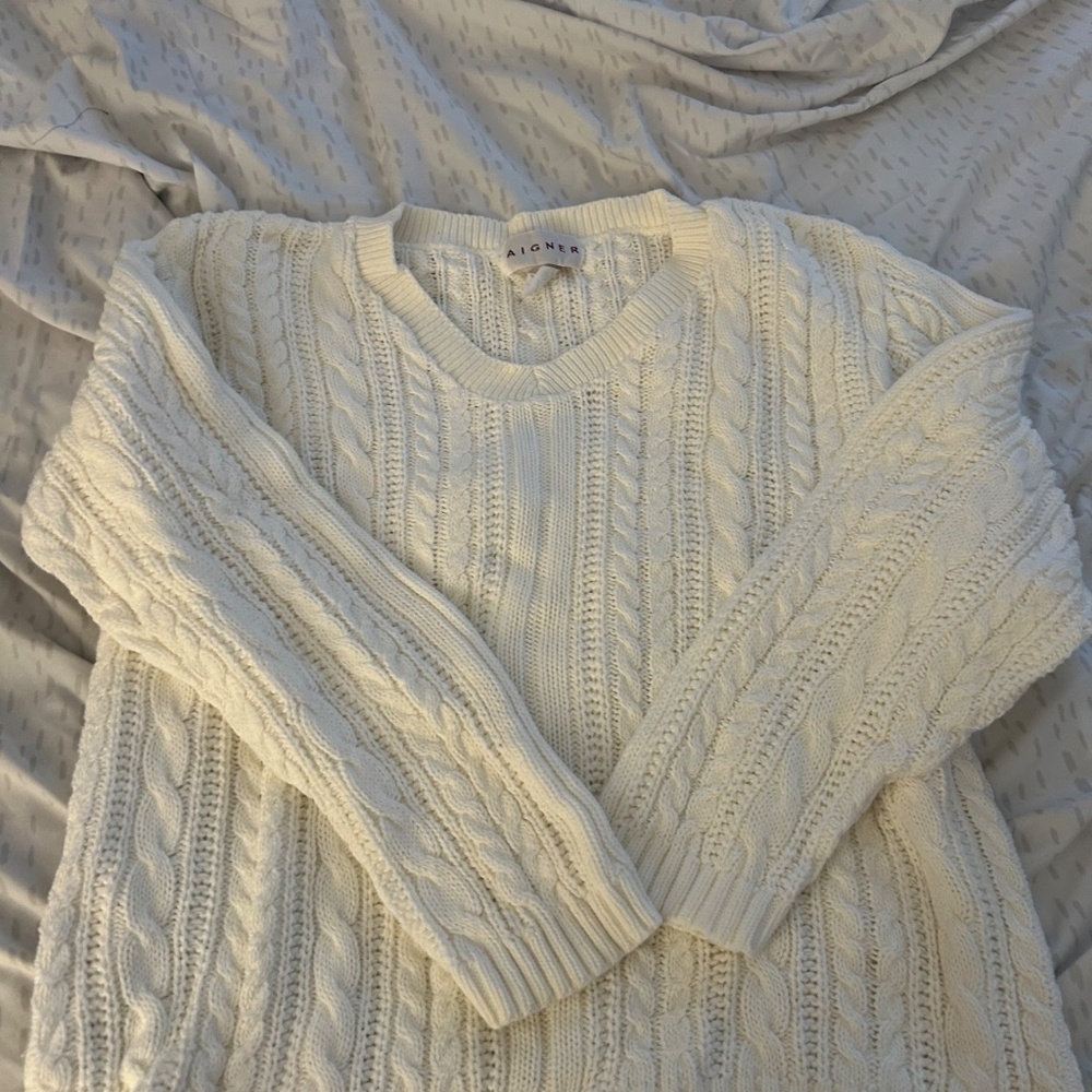 Sweater - Picture 2 of 3